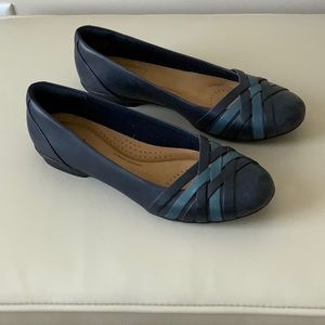 Clarks Flat Shoes